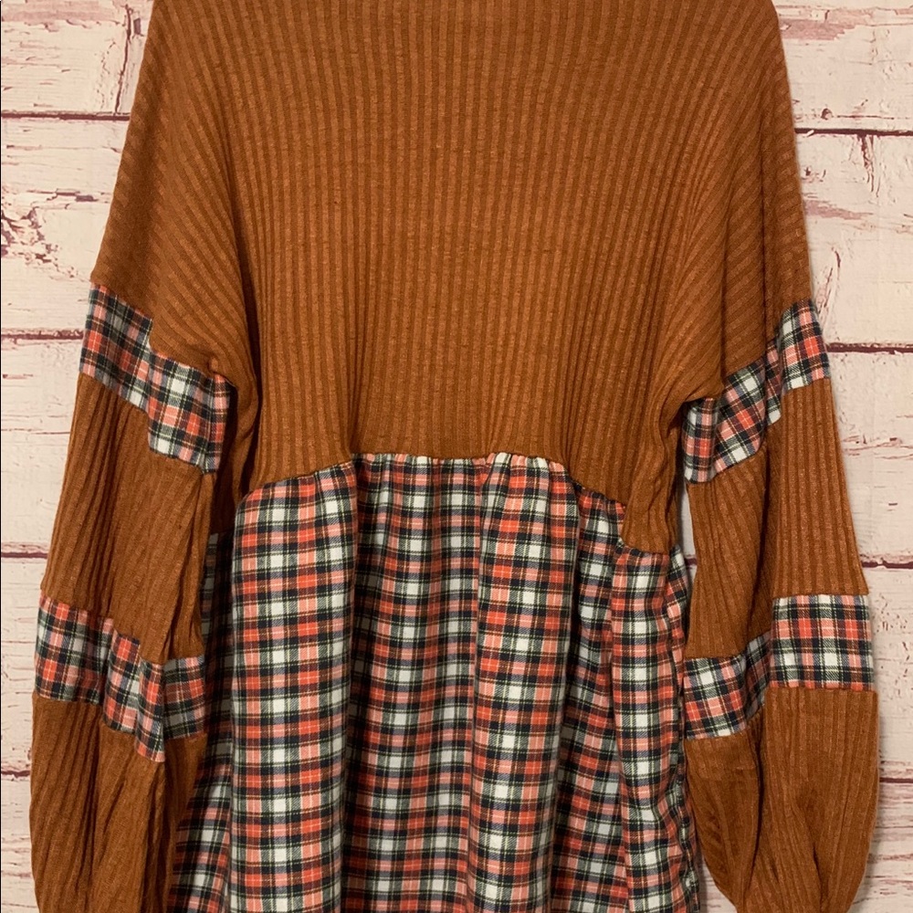 Sweater Top - Picture 4 of 4